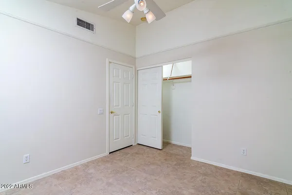 $2,400 | 4715 East Briarwood Terrace, Phoenix, AZ 85048
