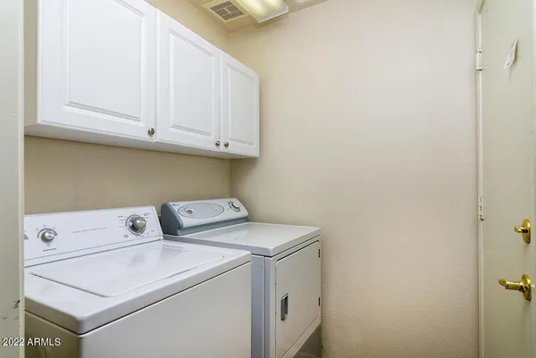 $2,400 | 4715 East Briarwood Terrace, Phoenix, AZ 85048