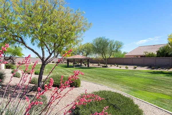 $2,400 | 4715 East Briarwood Terrace, Phoenix, AZ 85048