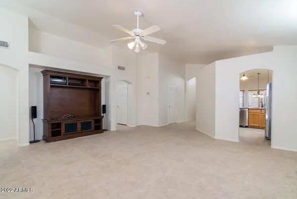 $2,400 | 4715 East Briarwood Terrace, Phoenix, AZ 85048