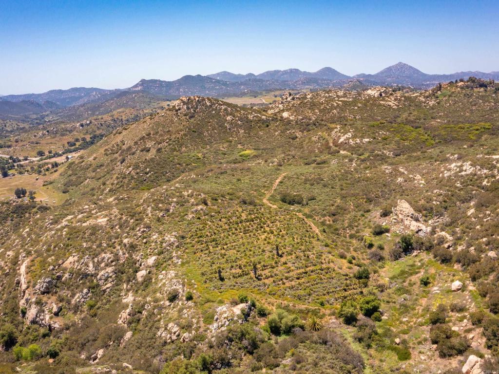 214 Creelman Lane Ramona, CA 92065 - Photo 6 of 38 a view of a city with a mountain
