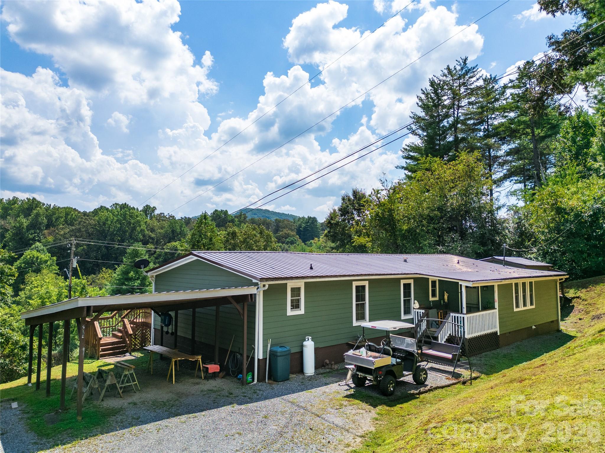 204 Grove Road Sylva, NC 28779 - Photo 5 of 31 Gallery Image 5