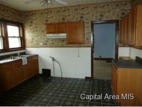 1531 East Converse Street Springfield, IL 62702 - Photo 6 of 12 Gallery Image 6