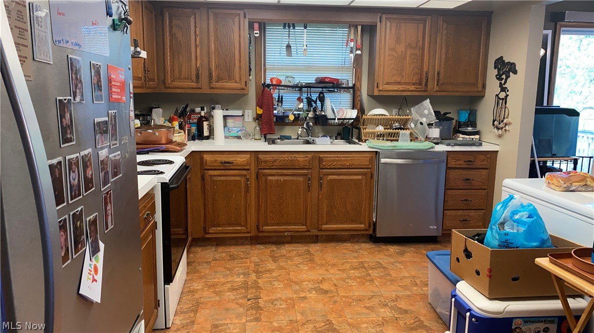 1326 Barclay Messerly Road Leavittsburg, OH 44430 - Photo 2 of 9