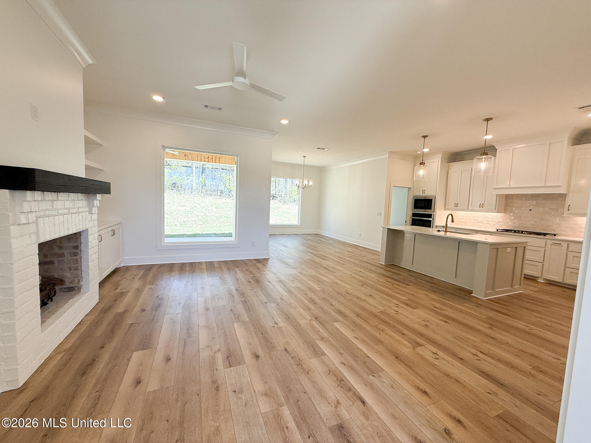348 Oakville Circle Brandon, MS 39047 - Photo 5 of 22 IMG_3339