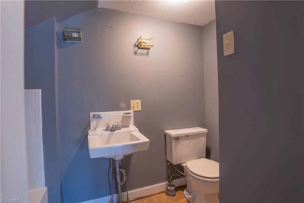1437 Price Road Eden, NC 27288 - Photo 31 of 47