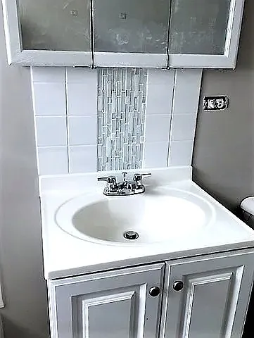 $1,550 | 6540 West Higgins Avenue, Unit 2E, Chicago, IL 60656