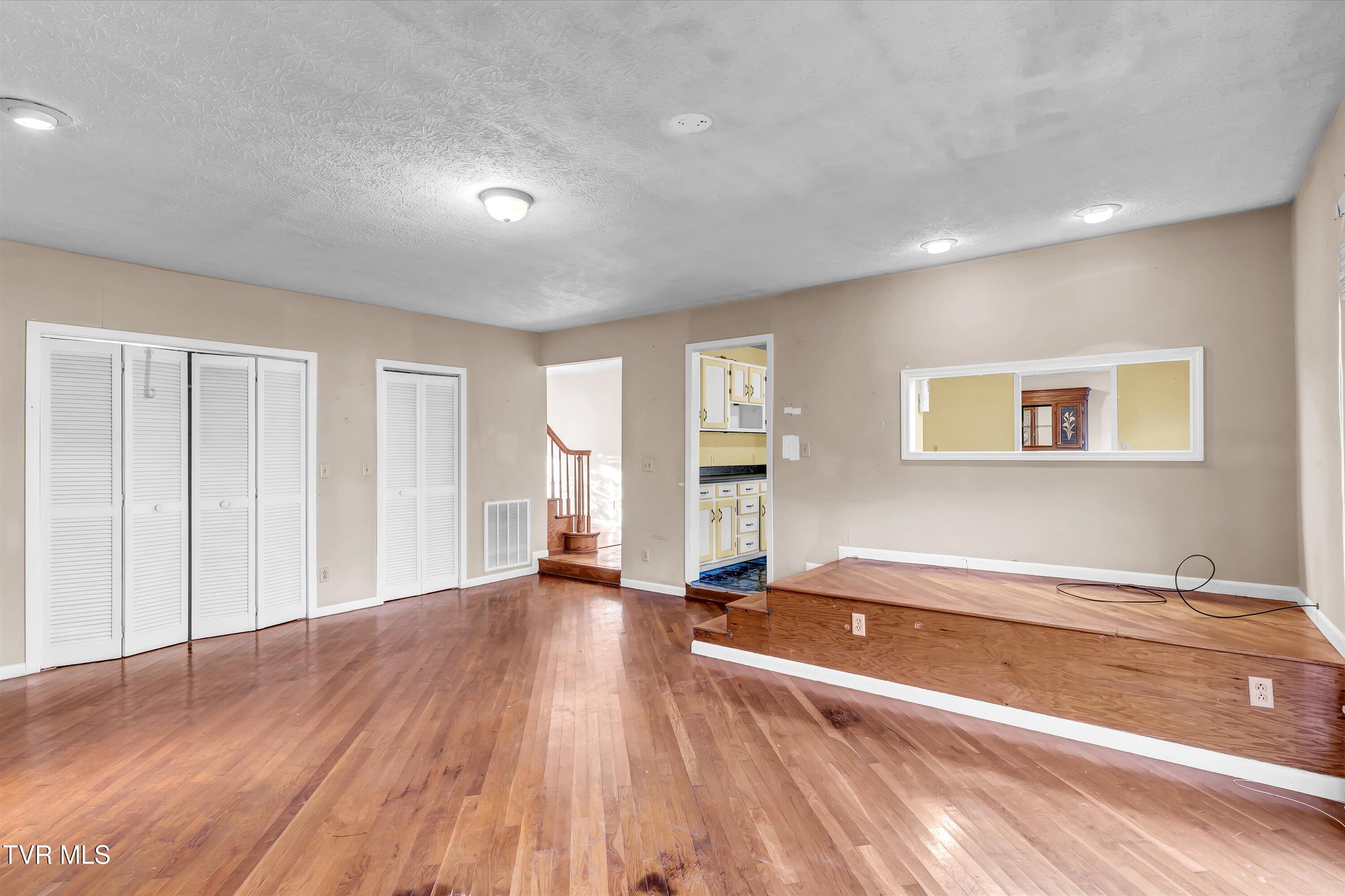 250 Kent Road Harrogate, TN 37752 - Photo 11 of 36 07-250 Kent Rd-7