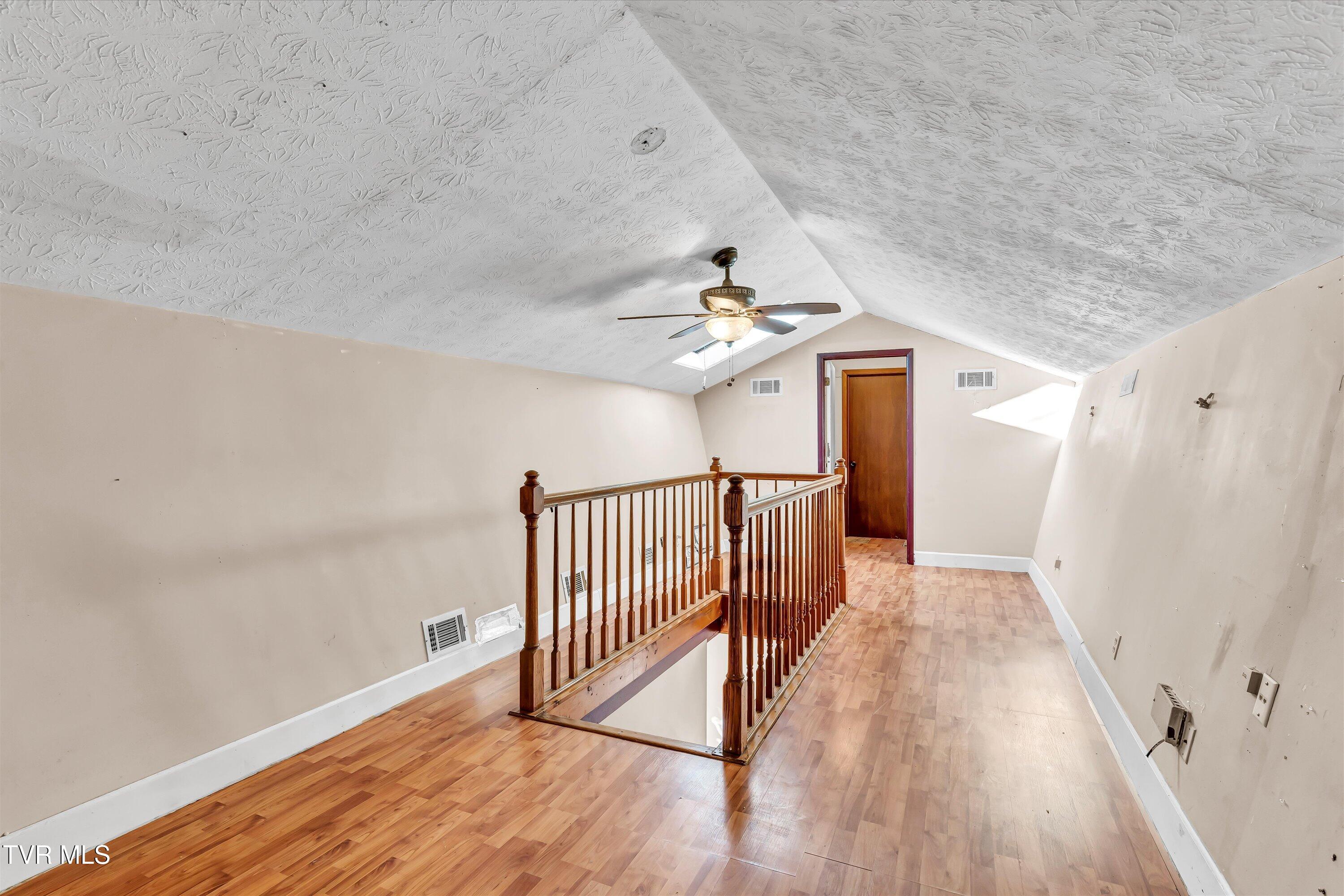 250 Kent Road Harrogate, TN 37752 - Photo 21 of 36 19-250 Kent Rd-19
