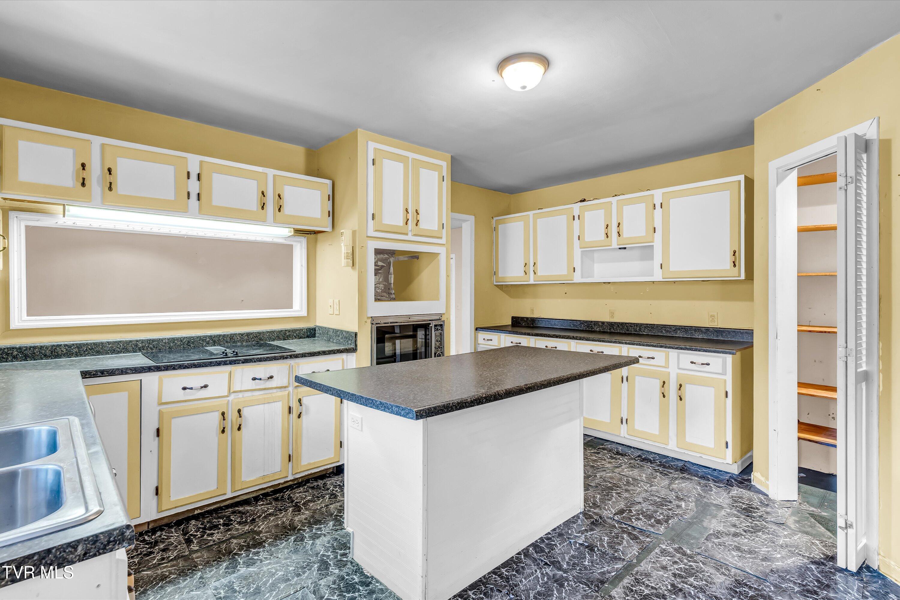 250 Kent Road Harrogate, TN 37752 - Photo 7 of 36 10-250 Kent Rd-10