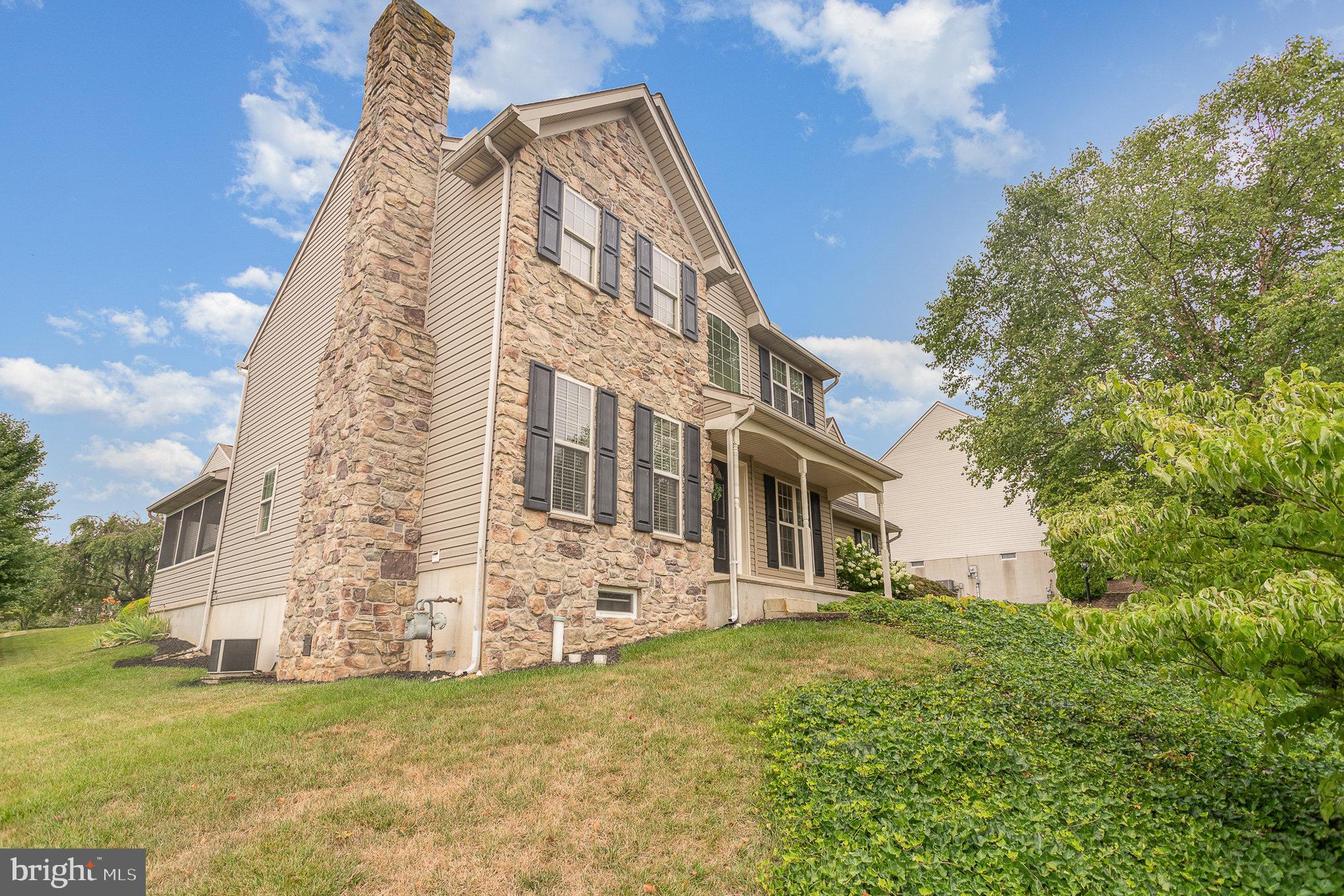 2 Ferndale Road Seven Valleys, PA 17360 - Photo 4 of 42 Gallery Image 4
