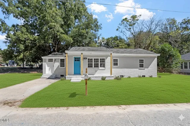 $204,900 | 604 East Townsend Street, Dunn, NC 28334