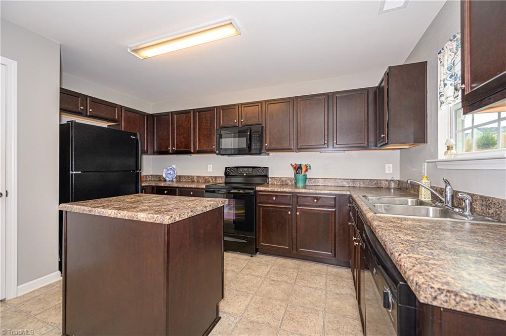 1485 Scofield Court Rural Hall, NC 27045 - Photo 8 of 21 Gallery Image 8