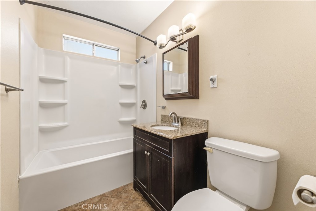 424 West 230th Street Carson, CA 90745 - Photo 16 of 34