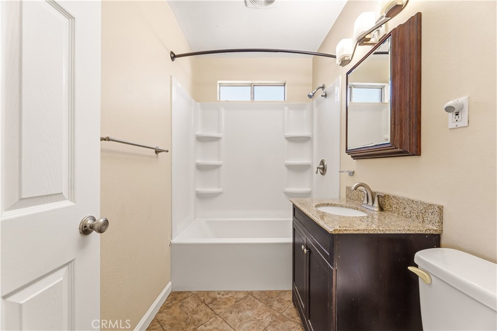 424 West 230th Street Carson, CA 90745 - Photo 17 of 34