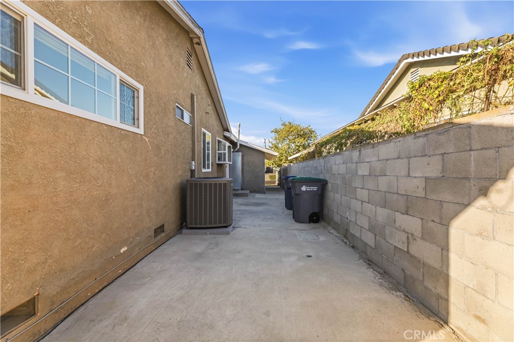 424 West 230th Street Carson, CA 90745 - Photo 30 of 34