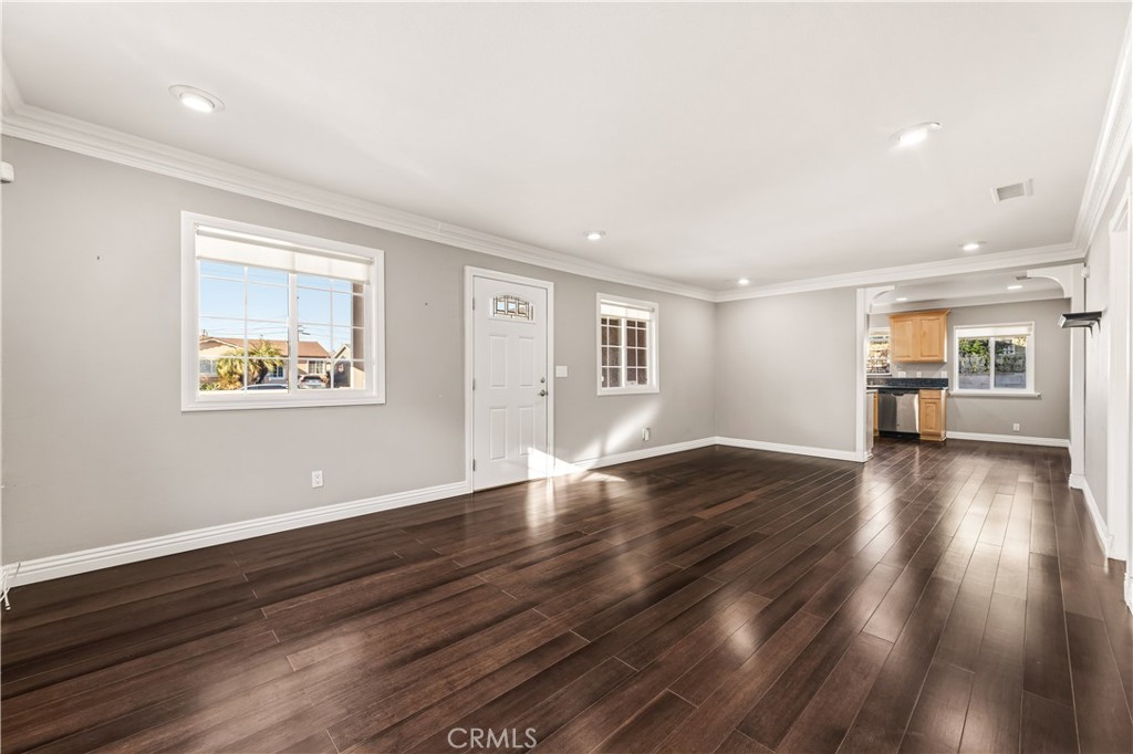 424 West 230th Street Carson, CA 90745 - Photo 7 of 34