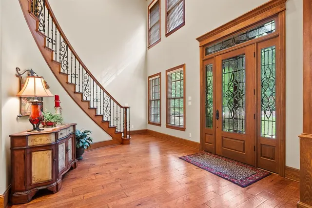 a view of an entryway