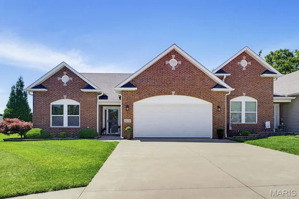 $329,900 | 3172 Park Pl Drive, Cape Girardeau, MO 63703
