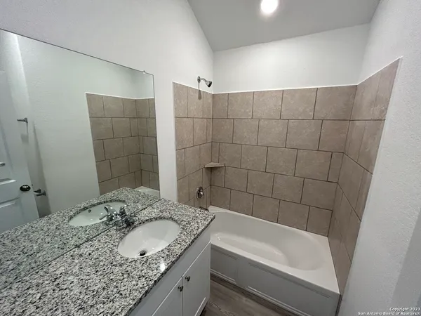 $1,990 | 14706 Somerset Mill, San Antonio, TX 78254