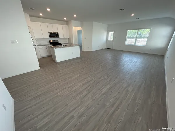 $1,990 | 14706 Somerset Mill, San Antonio, TX 78254