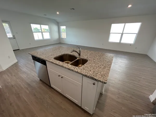 $1,990 | 14706 Somerset Mill, San Antonio, TX 78254