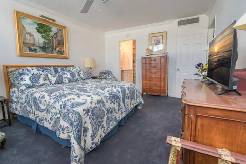 $235,000 | 336 Golfview Road, Unit 203, North Palm Beach, FL 33408