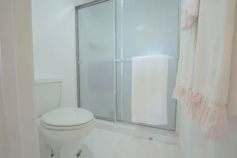 $235,000 | 336 Golfview Road, Unit 203, North Palm Beach, FL 33408