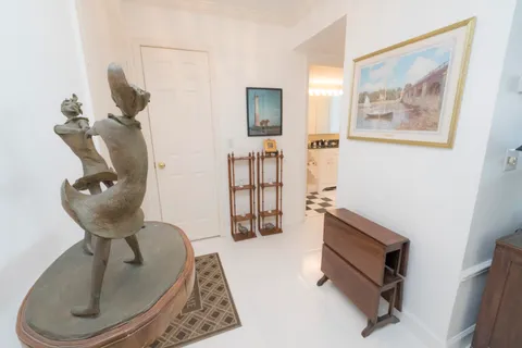 $235,000 | 336 Golfview Road, Unit 203, North Palm Beach, FL 33408