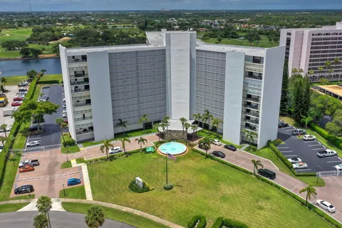 $235,000 | 336 Golfview Road, Unit 203, North Palm Beach, FL 33408