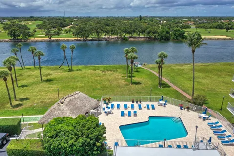 $235,000 | 336 Golfview Road, Unit 203, North Palm Beach, FL 33408
