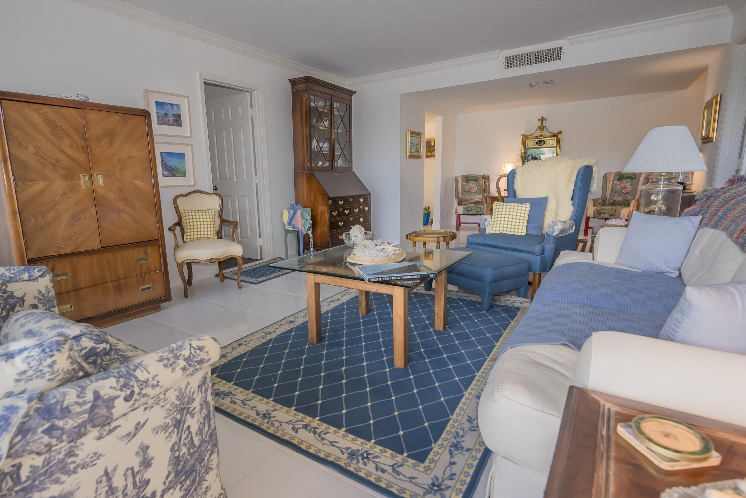 336 Golfview Road, Unit 203 North Palm Beach, FL 33408 - Photo 10 of 43 Living Room to Dining