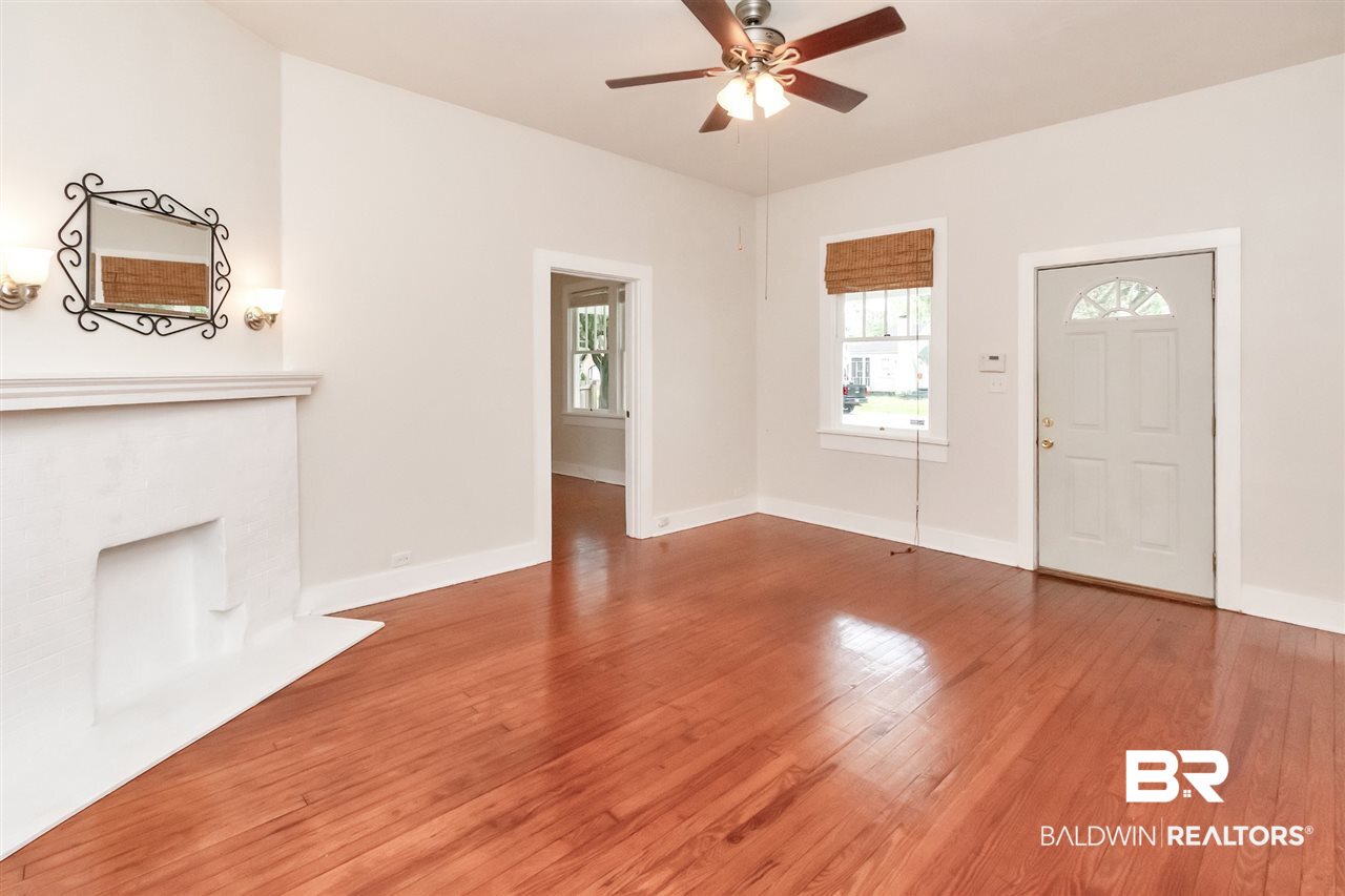2056 Old Government Street Mobile, AL 36606 - Photo 12 of 36