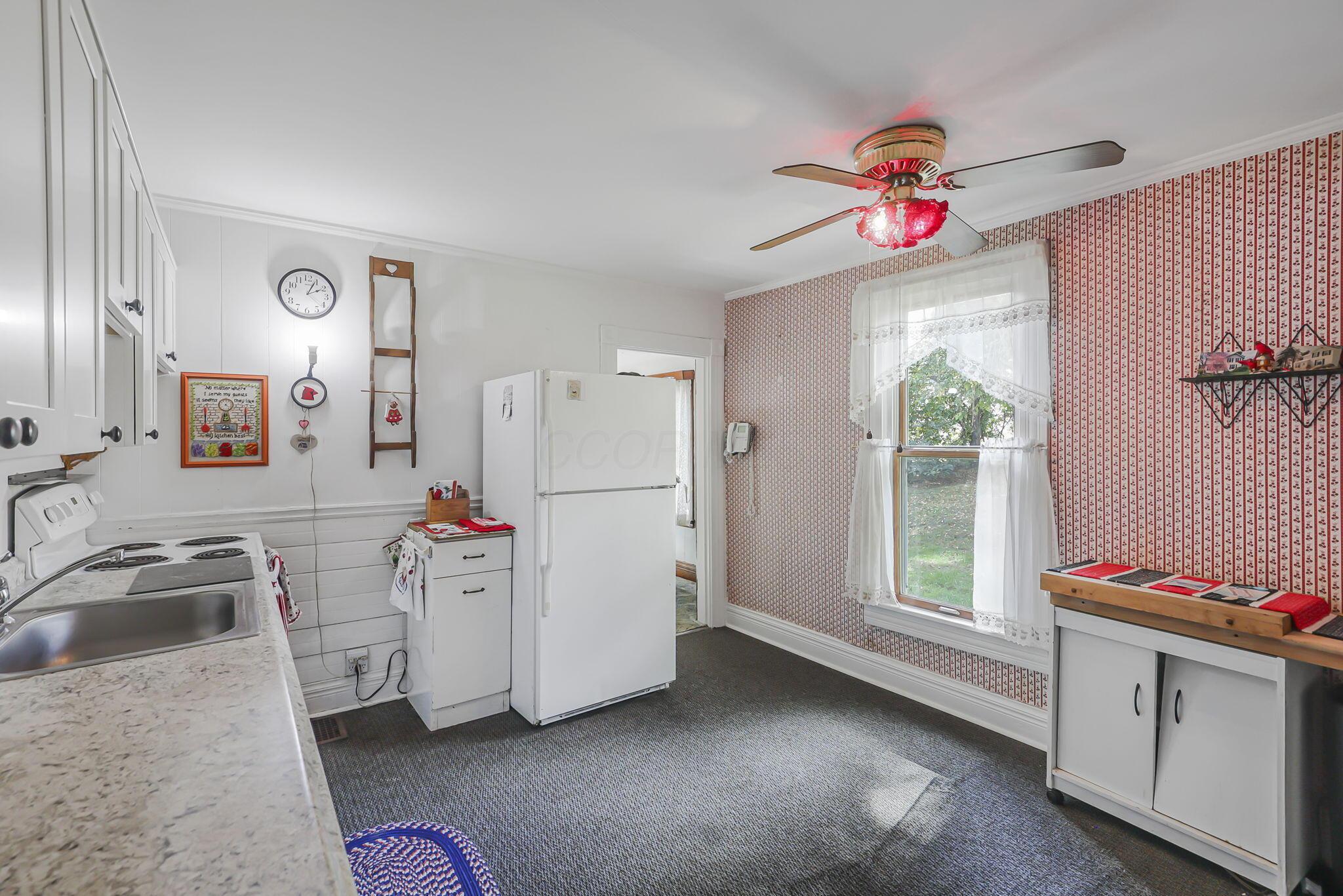 2259 Montgomery Road Northeast Newark, OH 43055 - Photo 20 of 44 20-web-or-mls-0N4A8944