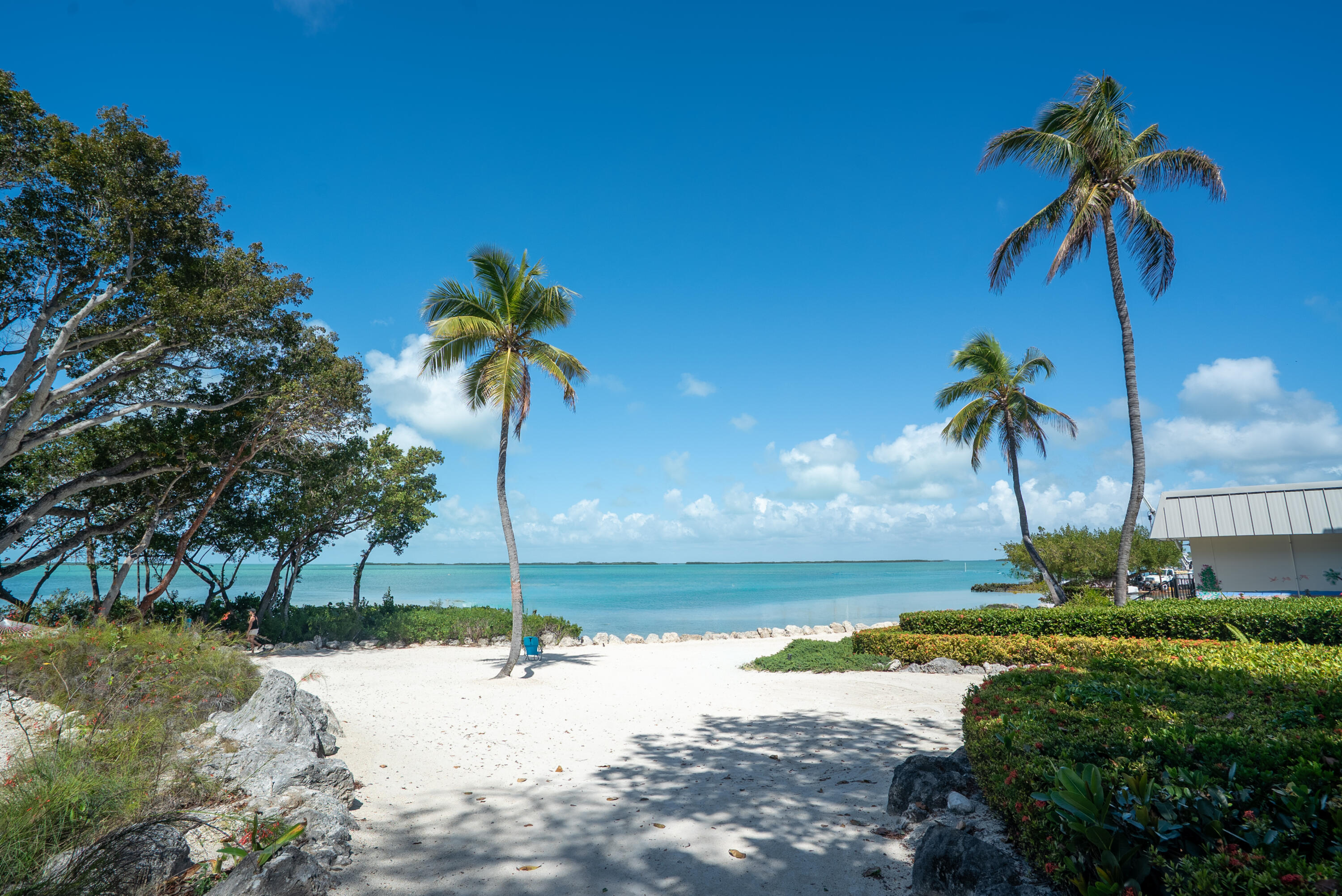 97652 Overseas Highway, Unit M4 Key Largo, FL 33037 - Photo 24 of 44 Sandy beach
