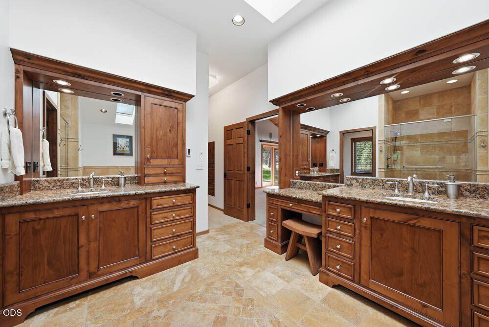 71190 Fiddle Neck Lane, Unit GH 14 Black Butte Ranch, OR 97759 - Photo 44 of 84