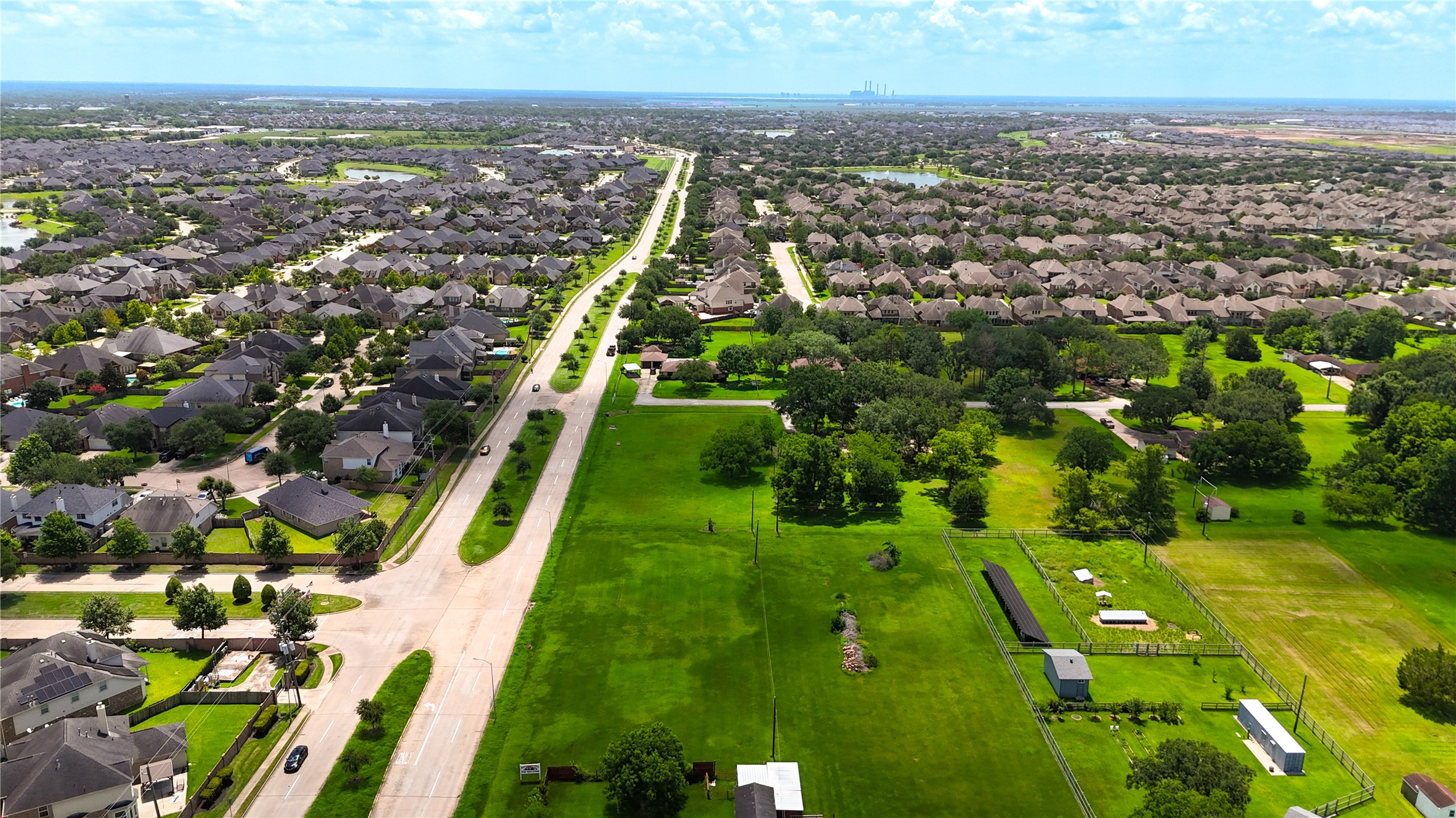 602 Sycamore Road Richmond, TX 77469 - Photo 21 of 22 a view of a city