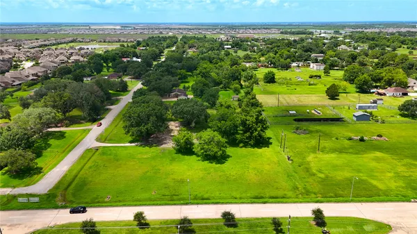 a view of an outdoor space