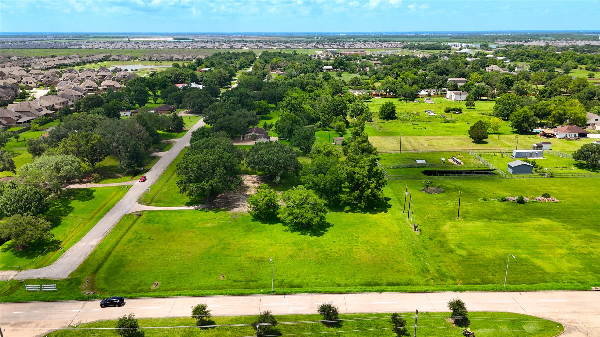 602 Sycamore Road Richmond, TX 77469 - Photo 6 of 22 a view of an outdoor space