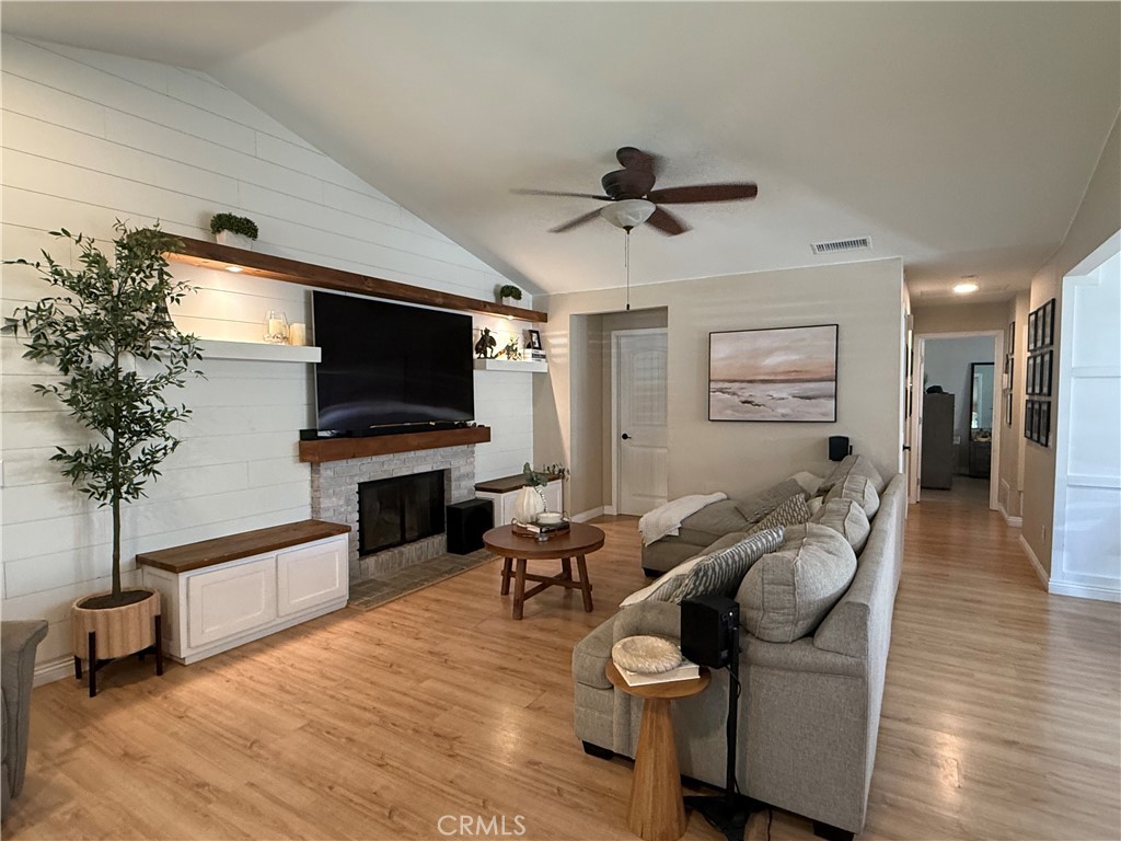 3165 Weatherby Drive Riverside, CA 92503 - Photo 2 of 30 Living Room
