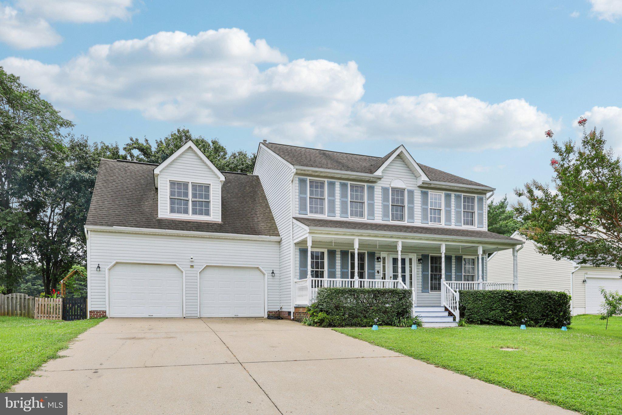 11607 River Meadows Way Fredericksburg, VA 22408 - Photo 4 of 67 a front view of house with yard and green space