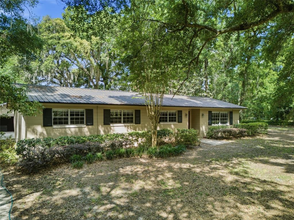 560 North Lake Pleasant Road Apopka, FL 32712 - Photo 2 of 67