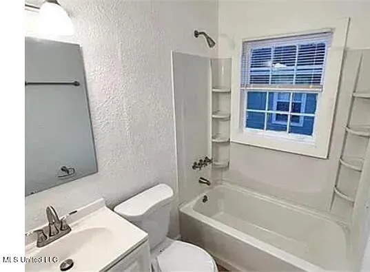 $74,000 | 1325 4th Avenue, Jackson, MS 39203