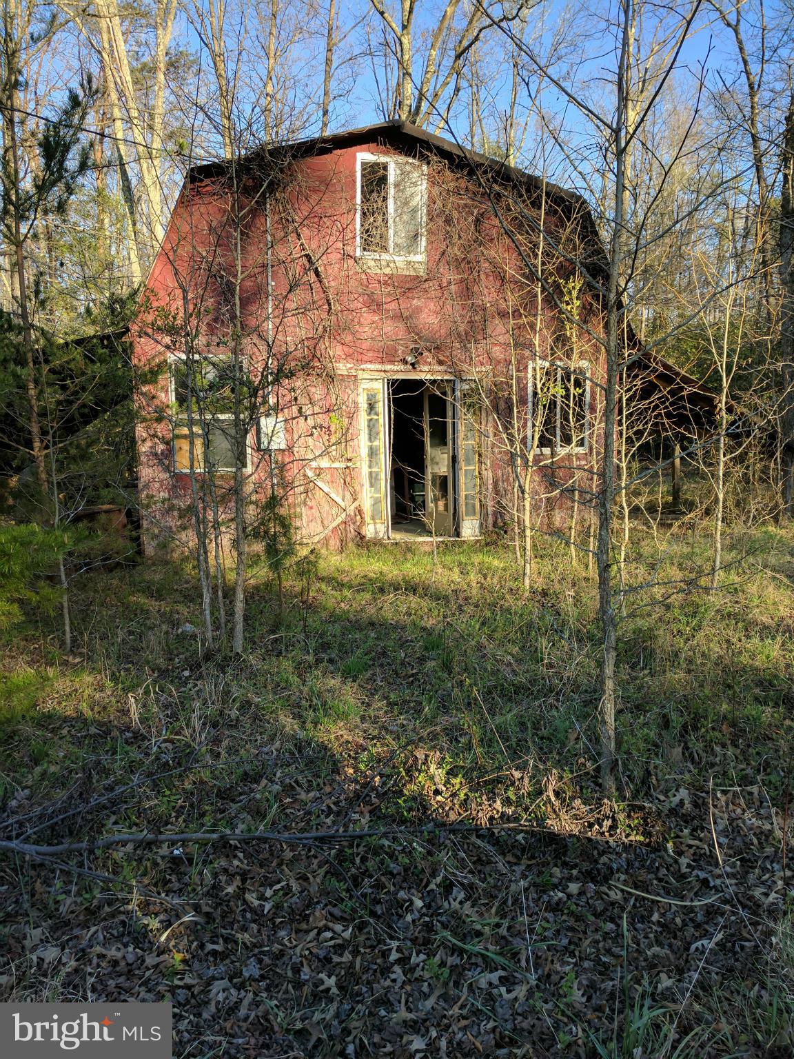 2515 Smith Point Road Nanjemoy, MD 20662 - Photo 1 of 11 Old Barn on Property