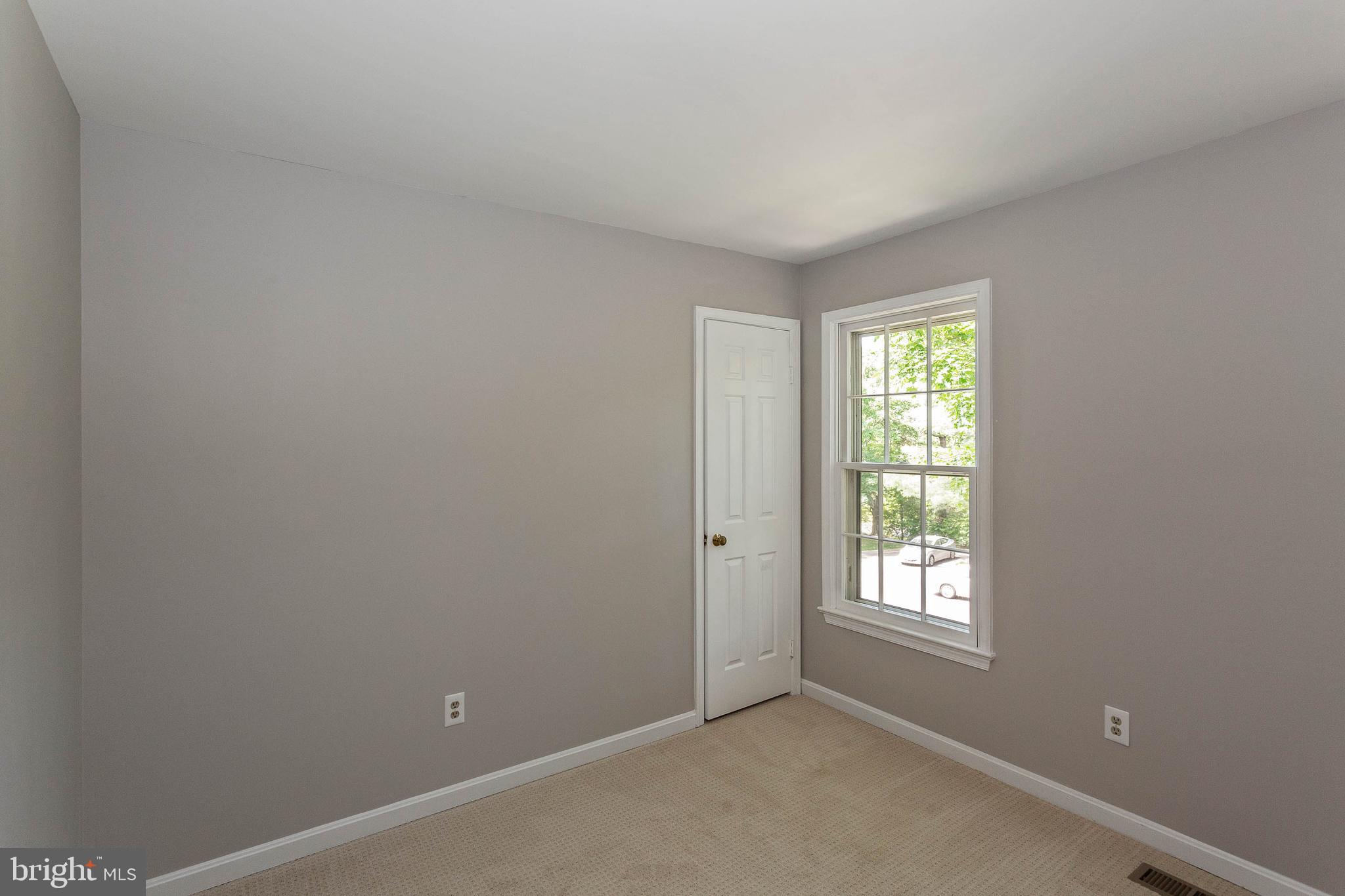 11701 Old Bayberry Lane Reston, VA 20194 - Photo 28 of 36 3rd bedroom