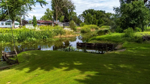 $325,000 | 8096 Channel Lane, Omro, WI 54963