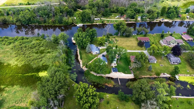 $325,000 | 8096 Channel Lane, Omro, WI 54963