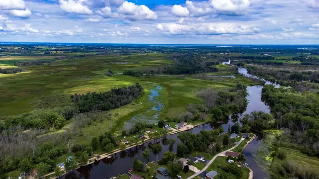 $325,000 | 8096 Channel Lane, Omro, WI 54963