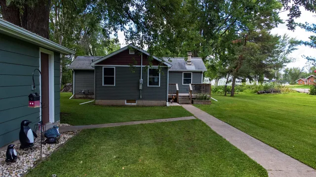 $325,000 | 8096 Channel Lane, Omro, WI 54963