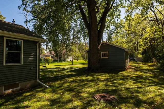 $325,000 | 8096 Channel Lane, Omro, WI 54963